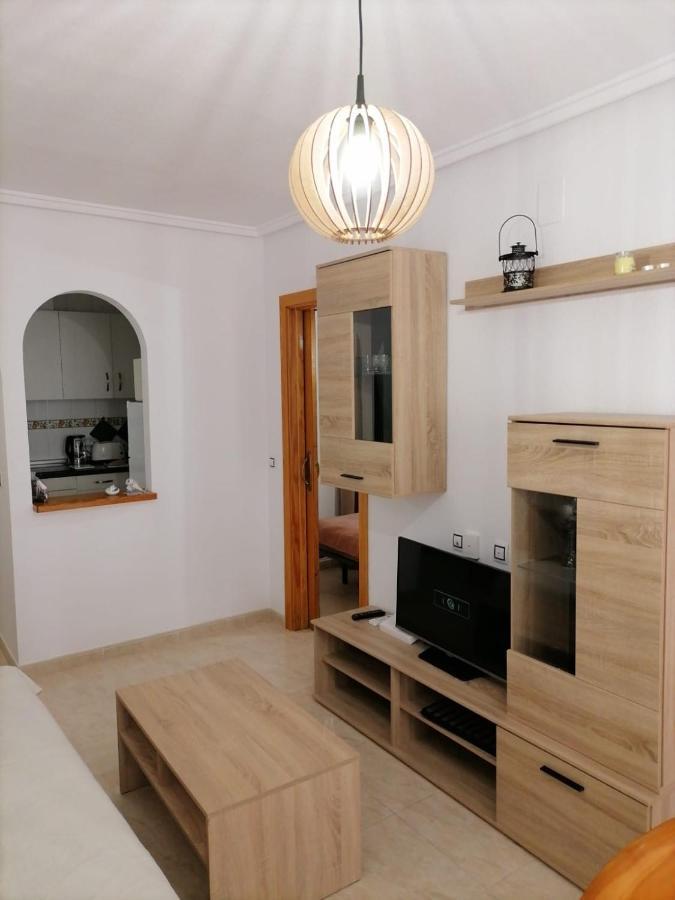 Sunny Appartment With Pool Torrevieja Center Екстериор снимка