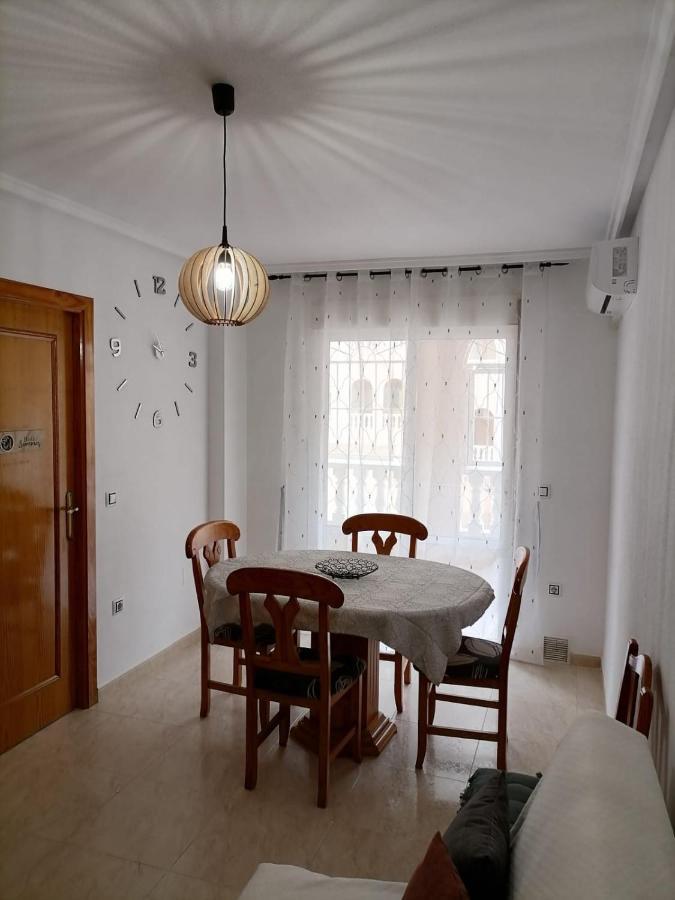 Sunny Appartment With Pool Torrevieja Center Екстериор снимка